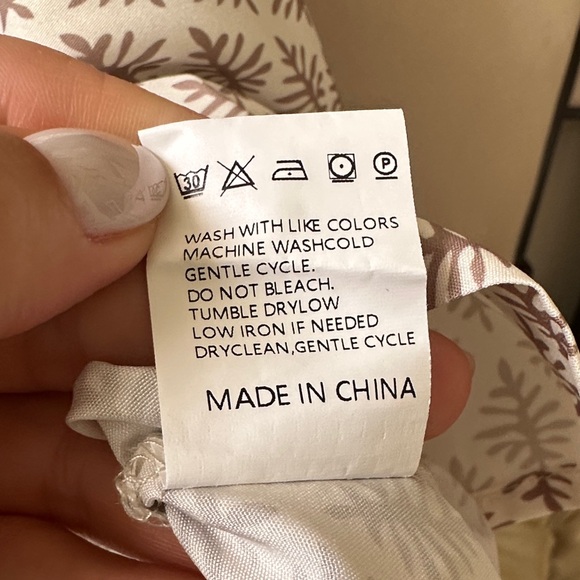 Elegant Patterned Midi Dress - Picture 5 of 5